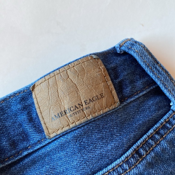 American Eagle Outfitter Jean Shorts Floral Pattern - Picture 4 of 6